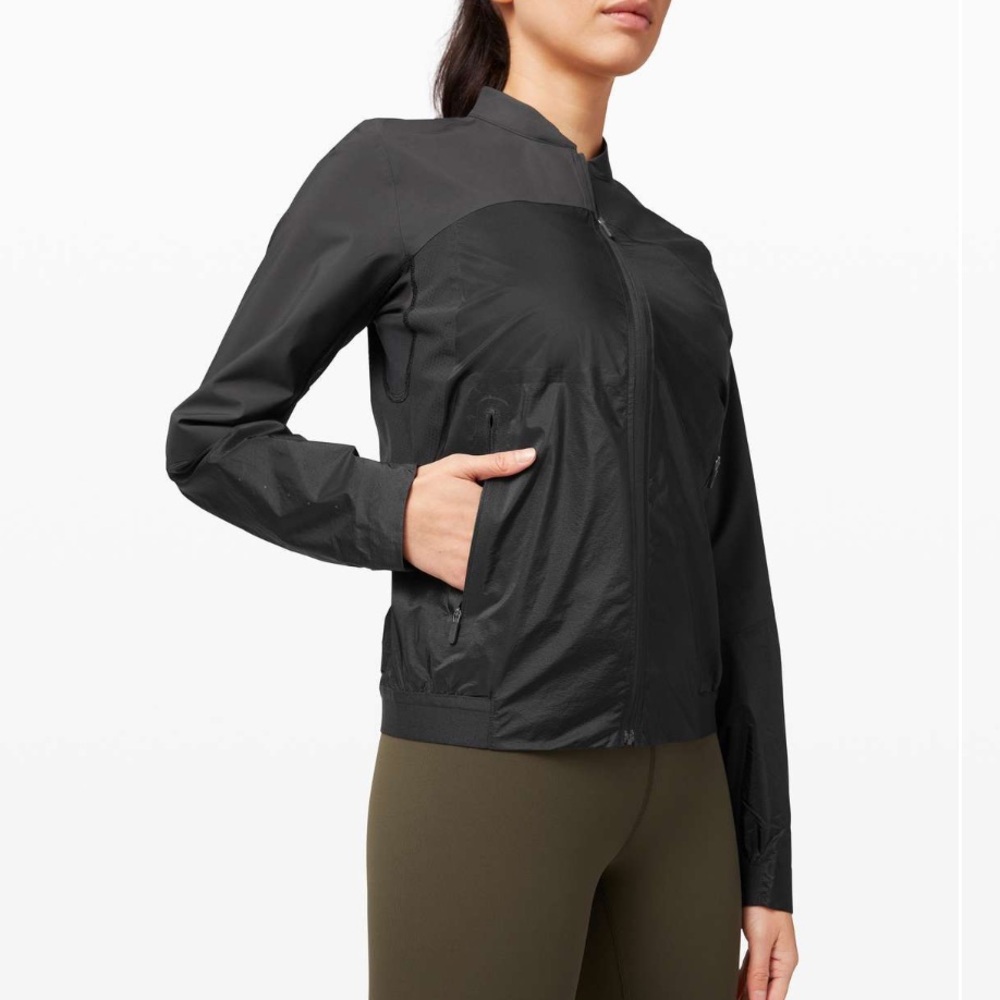 Lululemon Run On Jacket Black size 6 - Picture 1 of 9